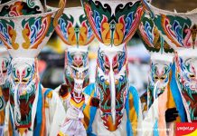 Lễ hội Phi Ta Khon với những chiếc mặt nạ quỷ mũi dài